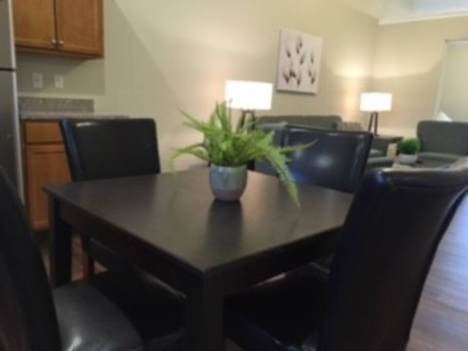 Dining Room-seats 4