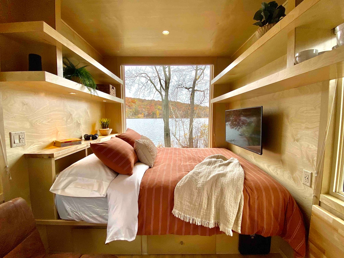 Lakefront Boho Tiny House - Tiny houses for Rent in East Lyme ...