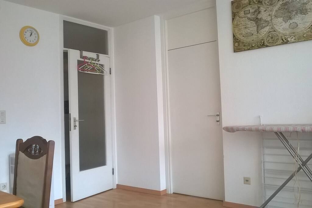 Room / Zimmer / Комната