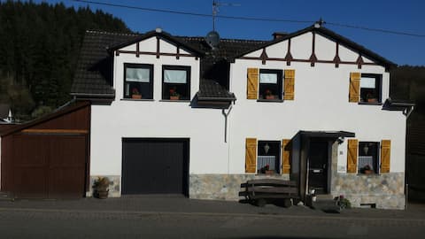 Popular Airbnb listing: Nice Guesthouse near Nürburgring in Ahrweiler