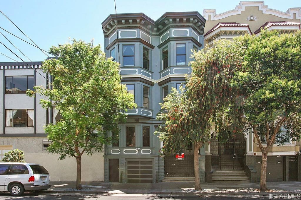 Top-level flat in classic Edwardian building