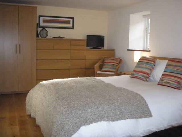 The Goldsmith's Room at The Old Smithy