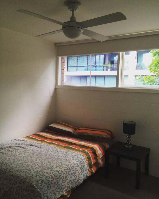 Double with bedside and lamp. Air.
