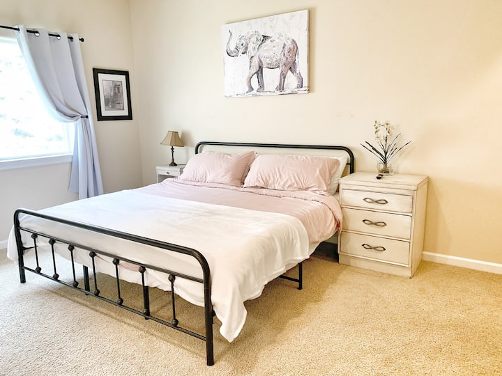 Dhomë gjumi dytësore me krevat "King Size"!