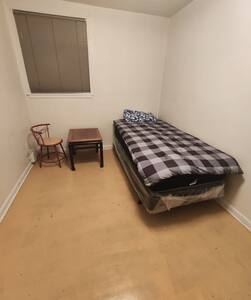 Great location and Competitive price, Quite area!