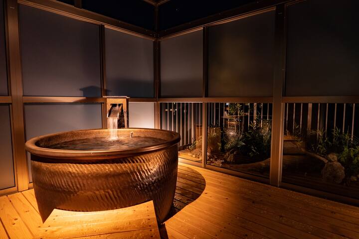 最高の立地 露天風呂付きの個室 借りられるデザイナーズホテル 京都市中京区 京都府 日本