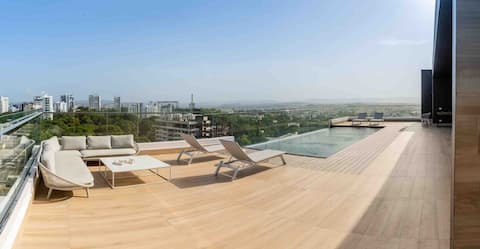 Soha Panorama Lovely 1-bedroom apartment with pool