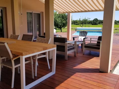 Forest edge villa available from 19 to 26/07