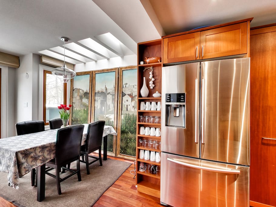 Kitchen and dinning room. New fridge 2017
