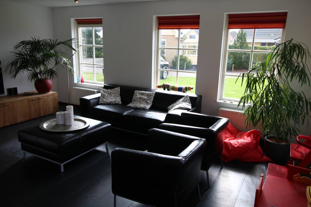 Ruime woonkamer
