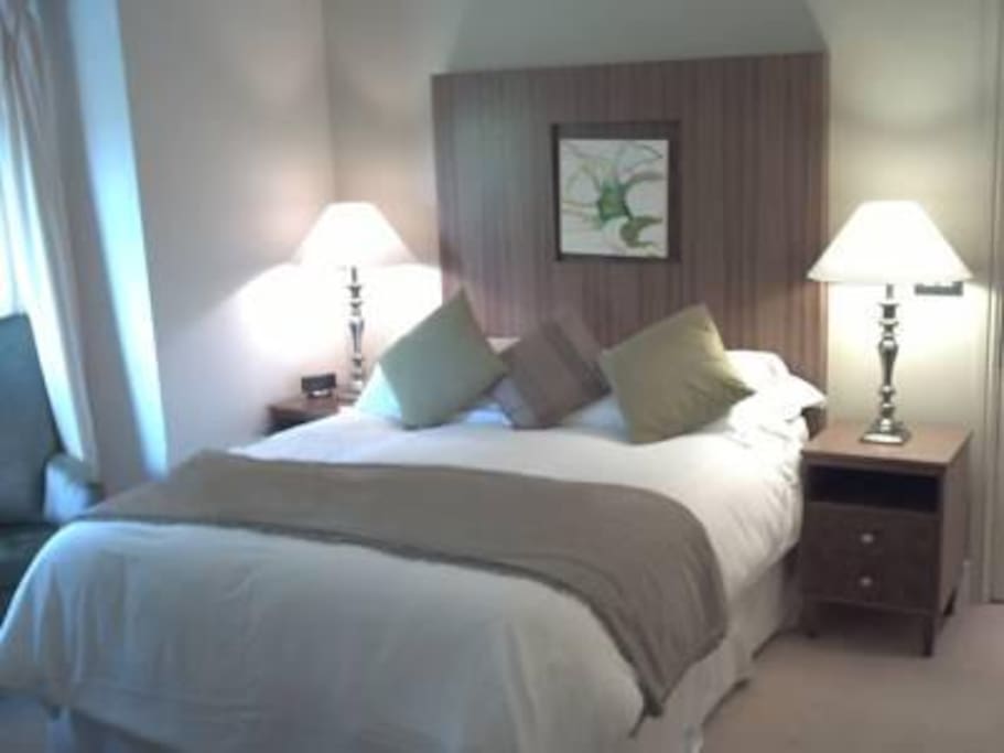 Woodford Bridge Country Club Third Bedroom