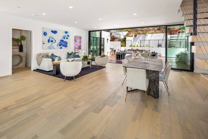 BRAND NEW BEVERLY HILLS HOME! 3 Min to SUNSETBLVD gallery image 2