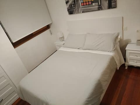 Top Airbnb: Centrally located apartment in Santoña en Santoña