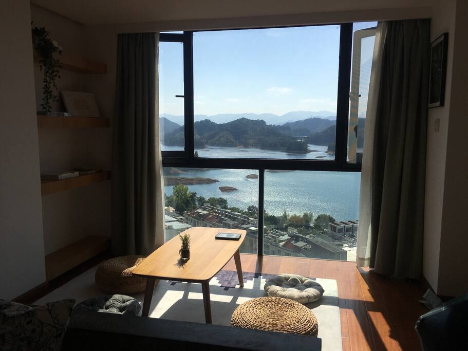 坐在地台上可欣赏的绝美风景