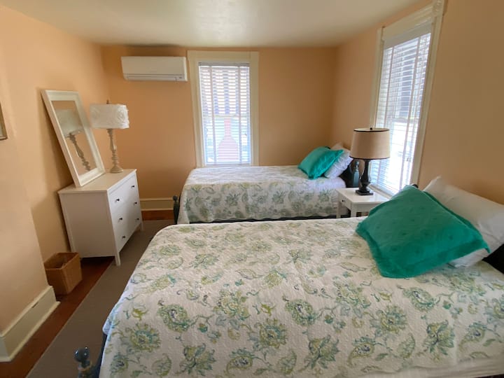 საძინებელი 3