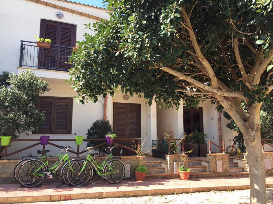 Le bici per i nostri ospiti- The bikes for our guests