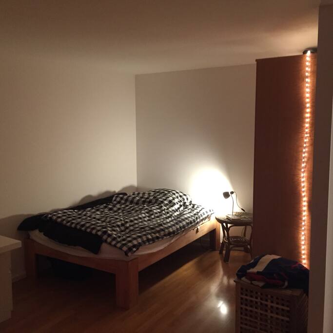 Cosy double bed