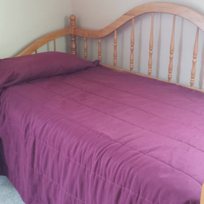 Third Bedroom Trundle Bed