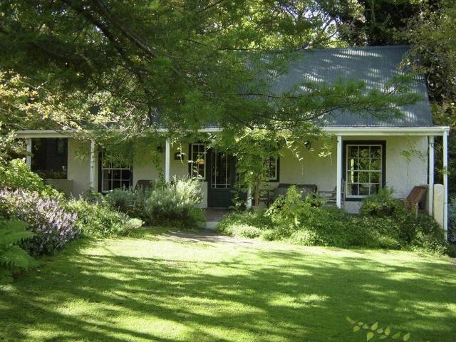 Lily’s Cottage, Constantia Stables, Cape Town gallery image 2