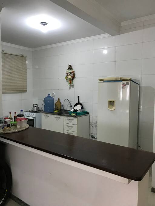 Cozinha completa para maior conforto dos hóspedes!!loucas ,panelas etc...