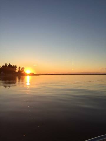 Beautiful OCEANFRONT BEACH Cottage – NB, Canada gallery image 5