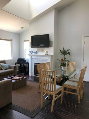 Tourmaline House – Beach, Pet-Friendly, EV Charger gallery image 5