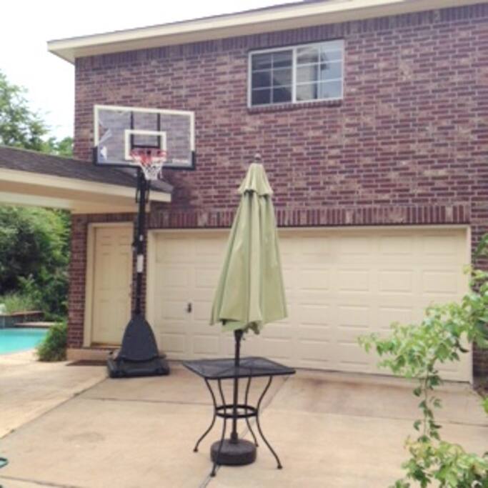 Detached Garage Apartment