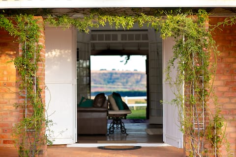 Top performing Airbnb: Rancho Santa Fé in Bauru