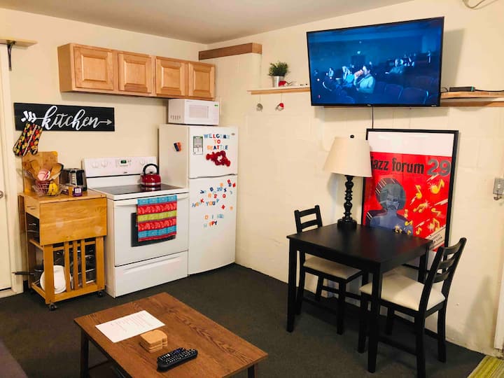1 Bedroom Apt In Seattle - Mercer Island, WA
