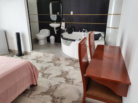 Hotel, restaurante, discoteca 3