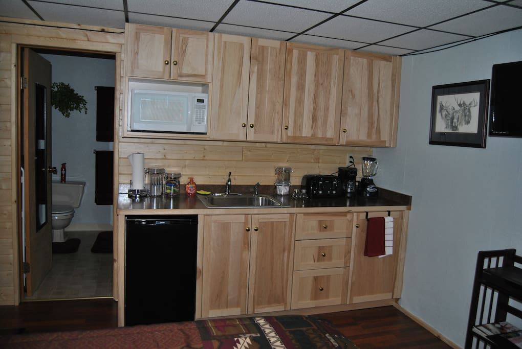 Kitchenette and bathroom