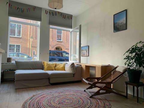 Popular Airbnb listing: Surfers house Scheveningen in Wijk 07 Scheveningen