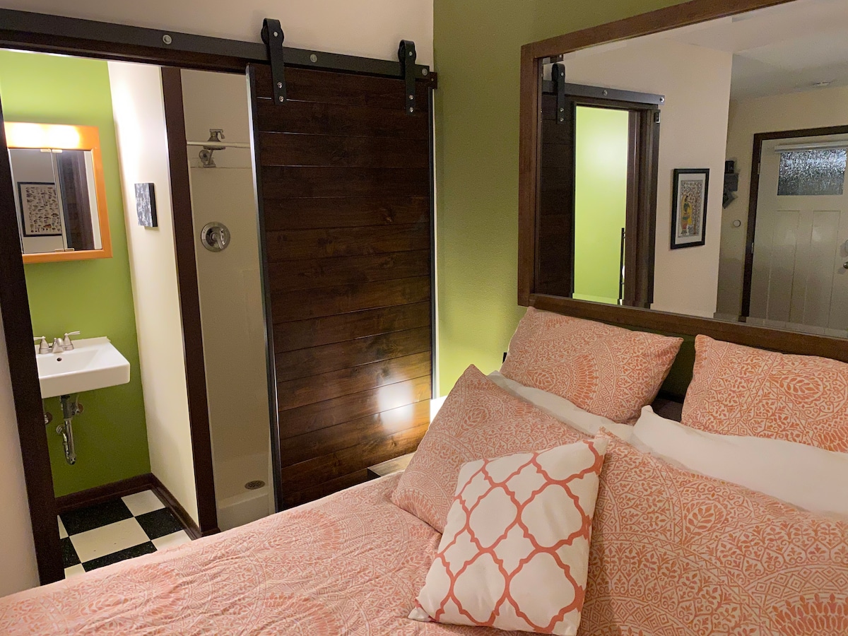 Private North Hyde Park Guesthouse