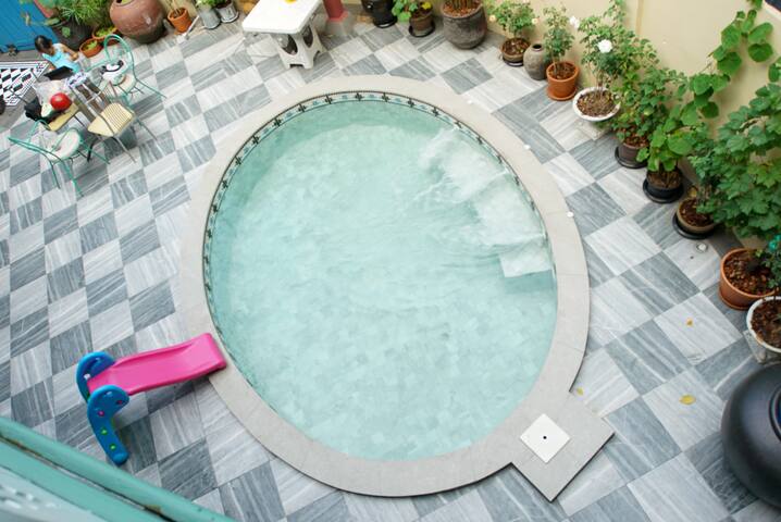 Private House 1930s/Jacuzzi pool/5minMRT/Local gallery image 5