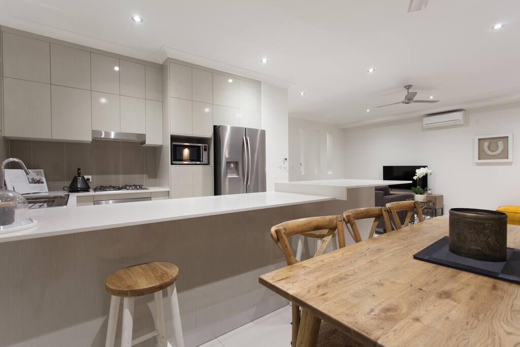 Dining/Kitchen