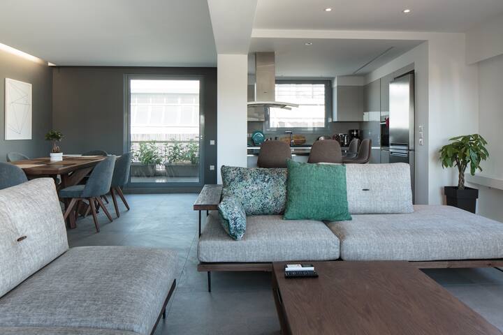 ★ Acropolis Outlook -Huge balcony & stunning view★ gallery image 5