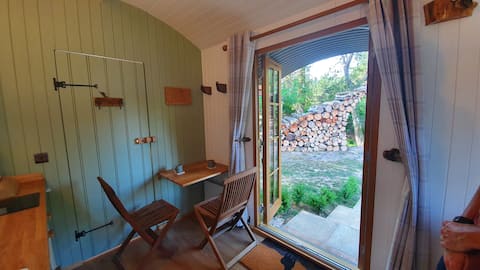 Popular Airbnb listing: An idyllic shepherd's hut in the heart of Purbeck in Purbeck
