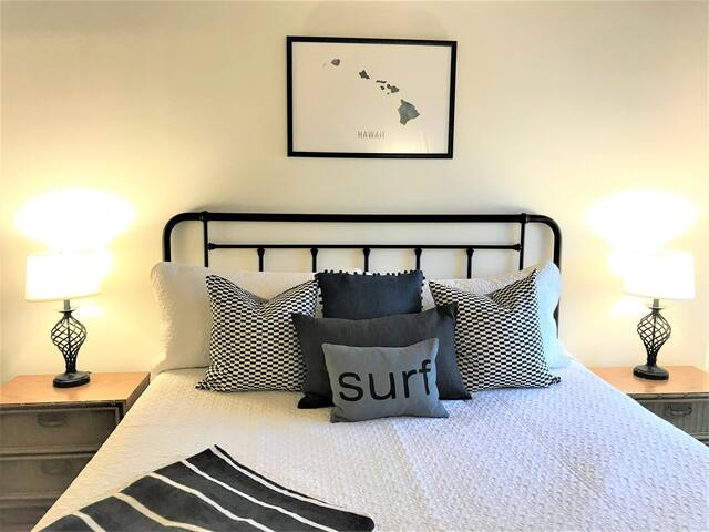 North Shore Surfer’s Paradise -Legal Beach Rental gallery image 2