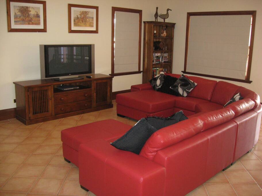 comfy lounge - all air conditioned