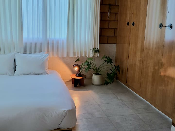 Main bedroom