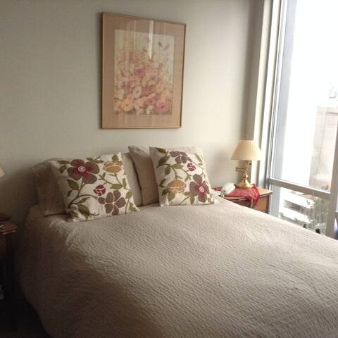 "My Nest", bright, comfortable, and welcoming!