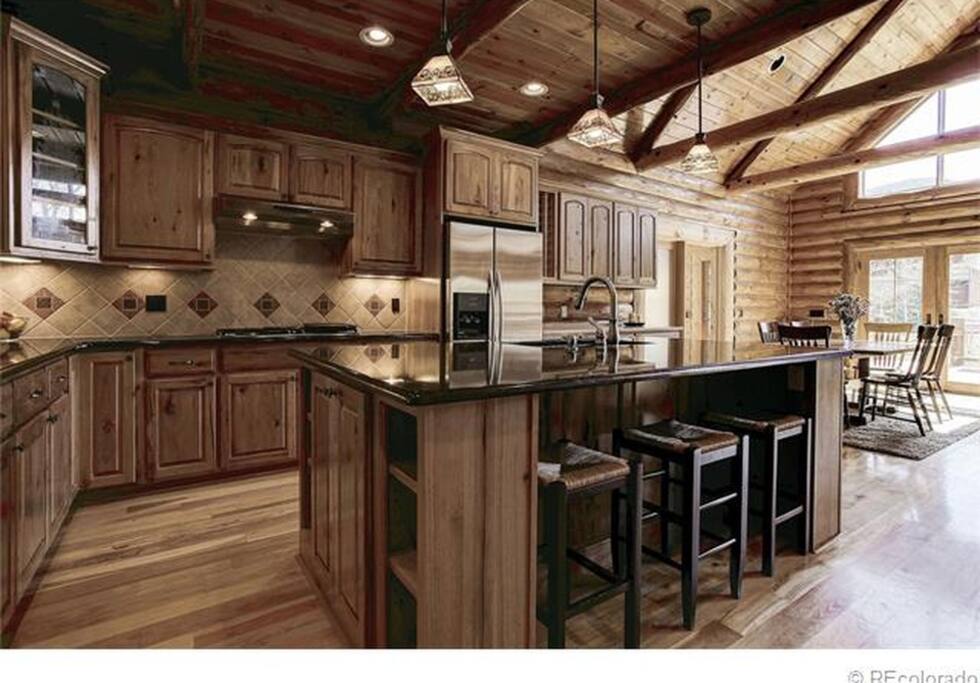 Gourmet Kitchen