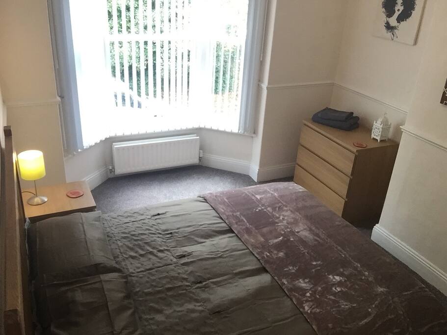 UPSTAIRS DOUBLE BEDROOM