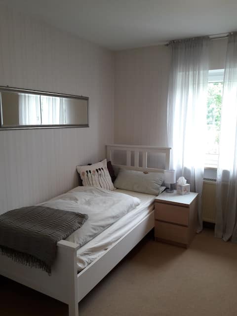 Small & nice - Cozy room with private bathroom