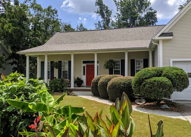 Weekly private room for working professional