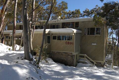 Edski Lodge in Mount Baw Baw