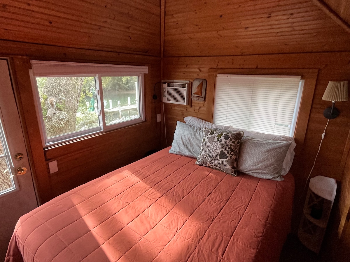 ห้องนอนพร้อมวิวทิวทัศน์