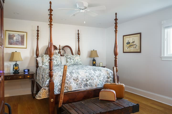 Bedroom #1 - Rear NE corner