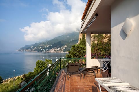 Proprietà Airbnb di successo: Holiday home "The two brothers" a Vietri Sul Mare