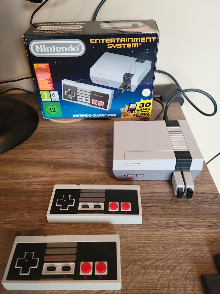 Дръжте децата заети или отидете сами на старата школа с нашето Nintendo Classic Mini. 30 от най - добрите игри за всички времена за всички вас, геймъри на място!
